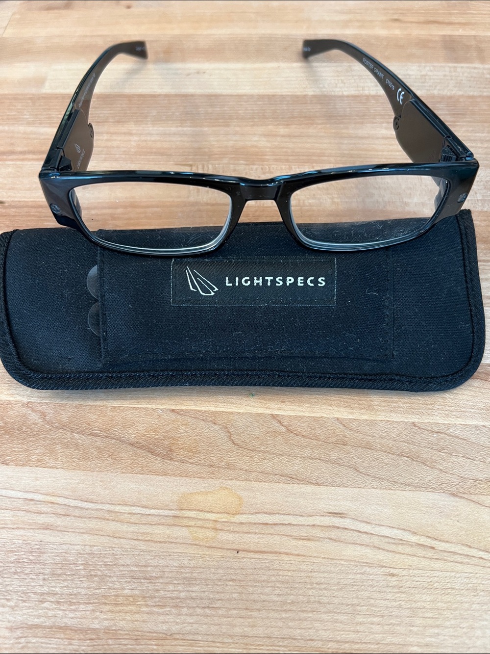 Foster Grant Black Folding Reading Glasses with Reading Lights